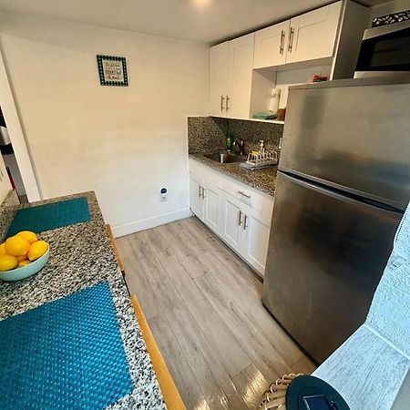Nice Queen Bedroom - Best Location In Miami - Luggage Storage Service, Parking And Laundry ภายนอก รูปภาพ