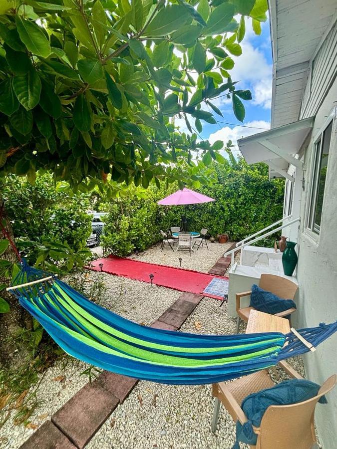 Nice Queen Bedroom - Best Location In Miami - Luggage Storage Service, Parking And Laundry ภายนอก รูปภาพ
